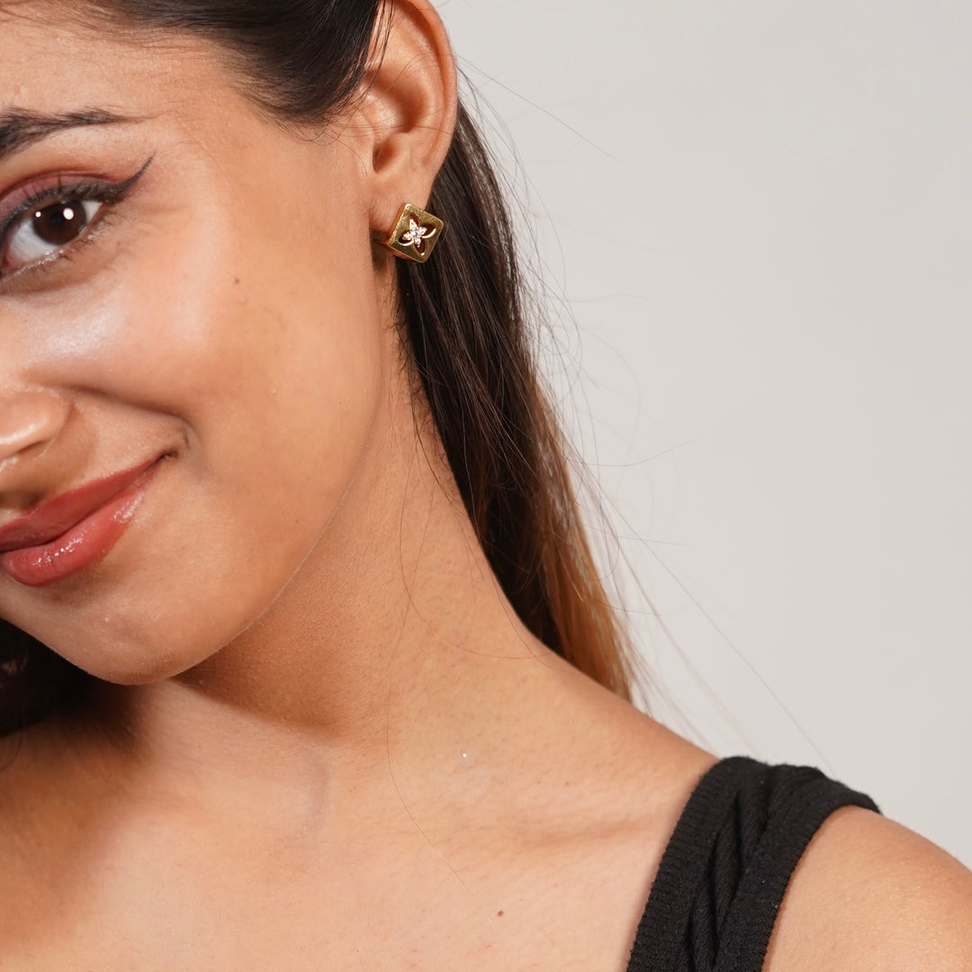 Gold Floral Cutout Square Stud Earrings