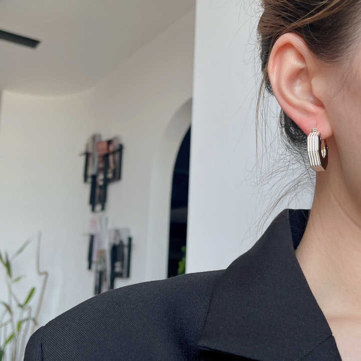 Black & Gold Octagon Hoop Earrings – Modern Geometric Statement