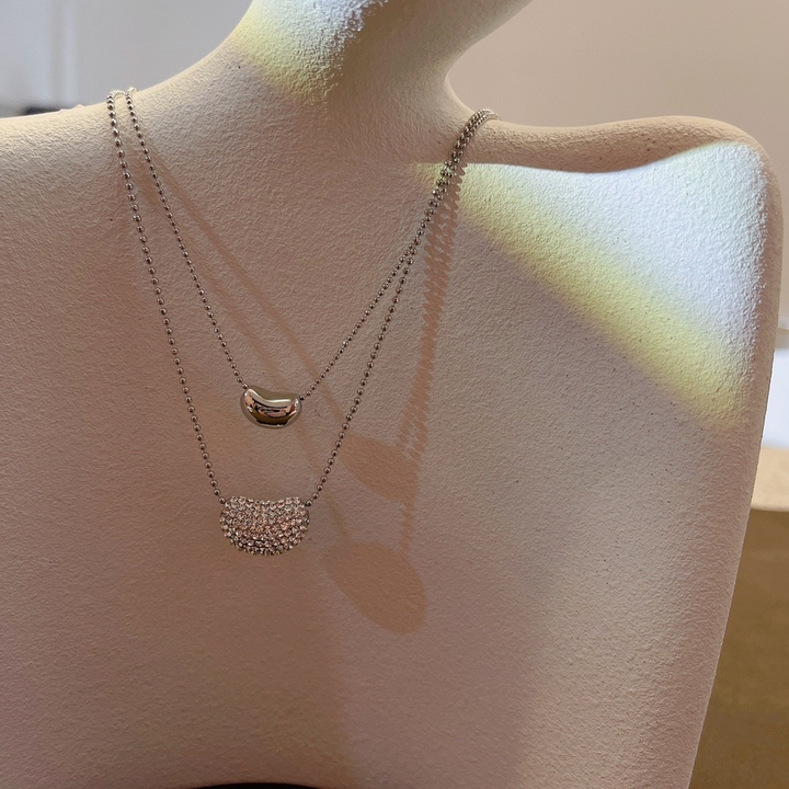 Nova Gleam – Layered Silver Moon Necklace