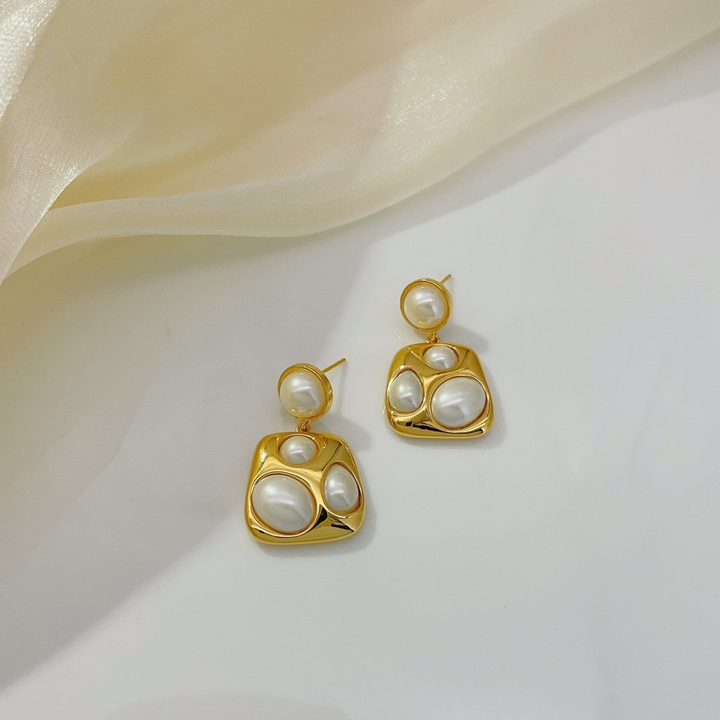 Molten Pearl Art Earrings – Sculpted Gold Drop Studs