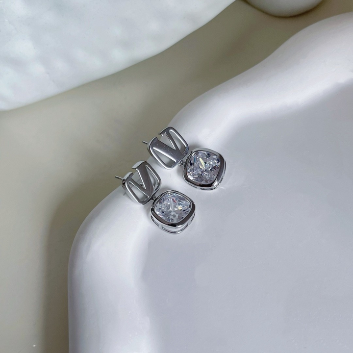 Geometric Drop Crystal Earrings – Gold & Silver Cushion-Cut Statement Studs