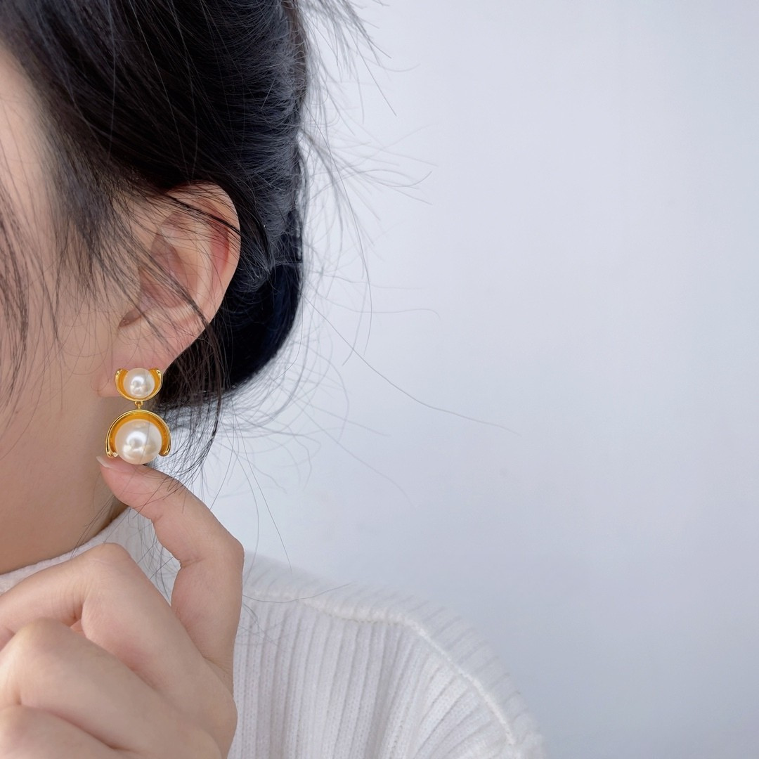 Double Pearl Drop Earrings – Gold Minimal Frame Studs