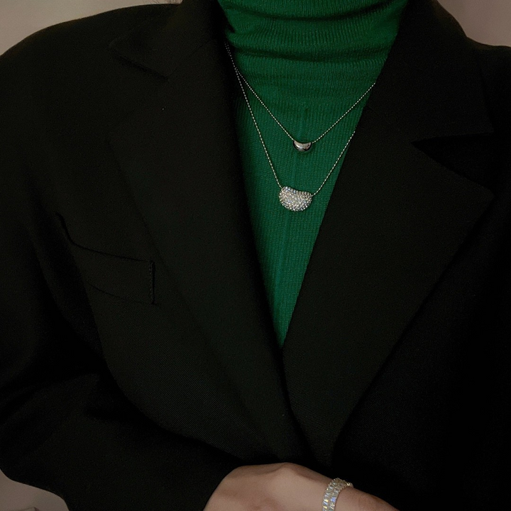 Nova Gleam – Layered Silver Moon Necklace