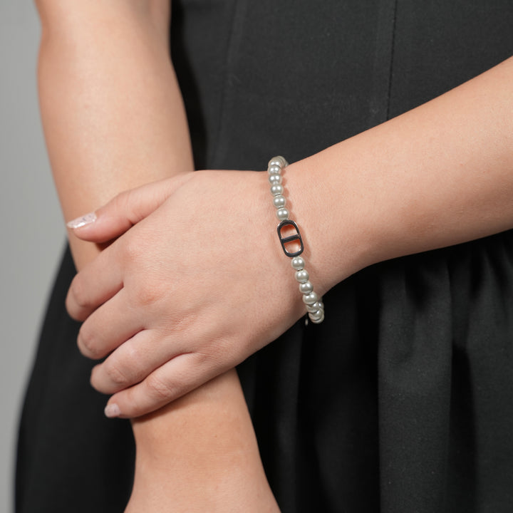 Elegant Silver Pearl Bracelet with Designer Oval Charm