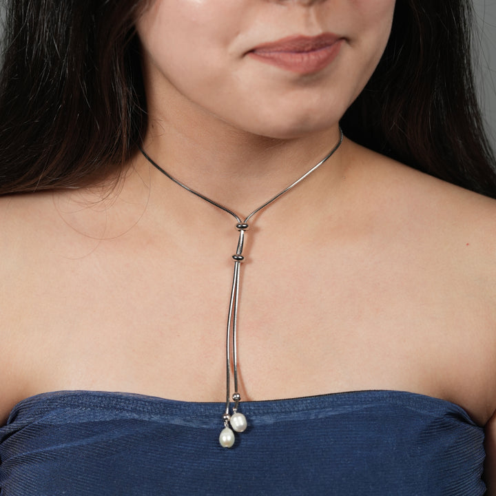 Aurora Knot – Pearl Drop Necklace