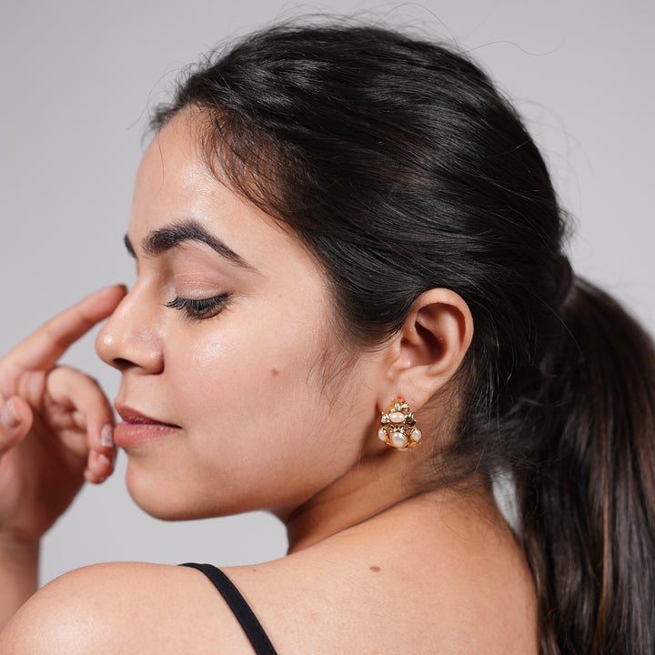 Vintage Dome Pearl Earrings – Gold Sculpted Regal Studs