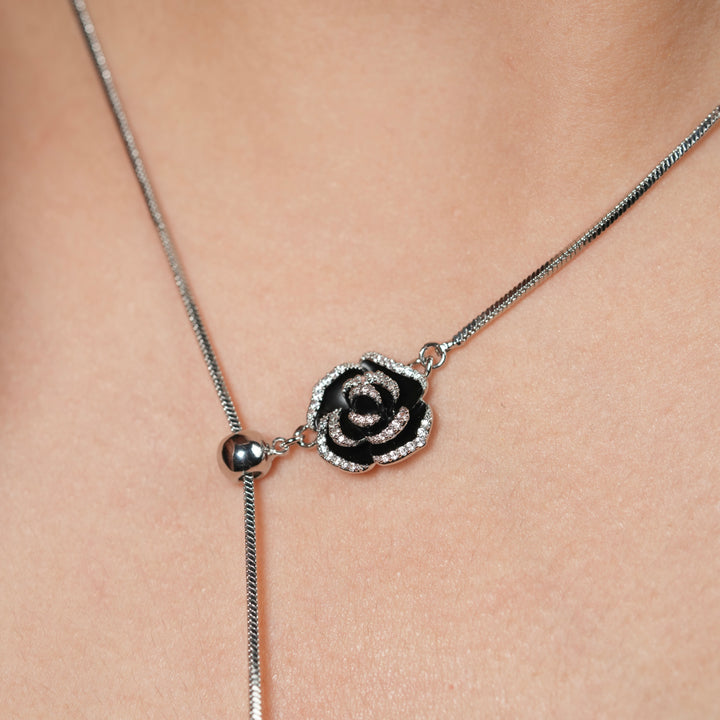 Elegant Adjustable Black Rose Lariat Necklace – Gold & Silver