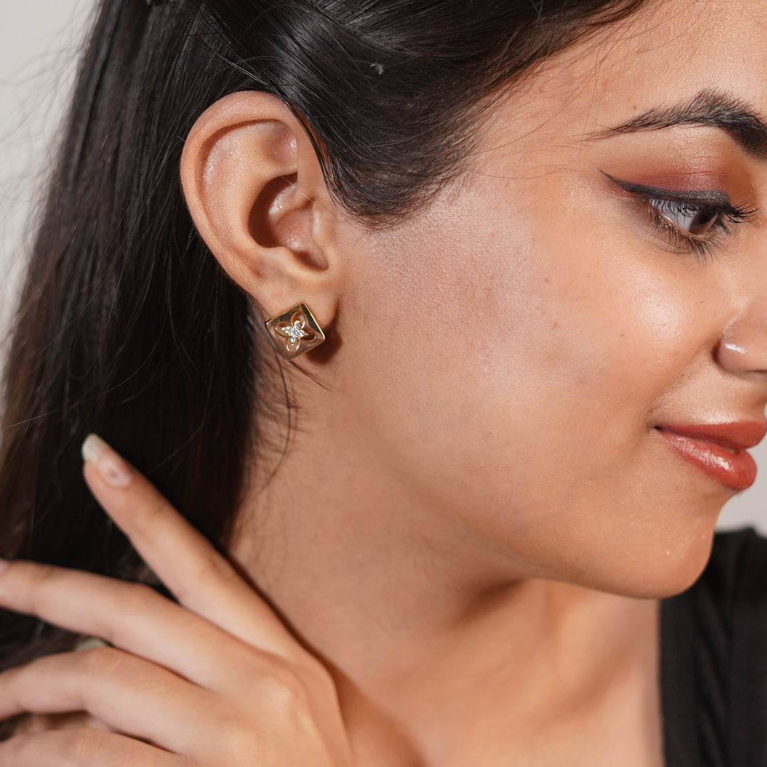 Gold Floral Cutout Square Stud Earrings