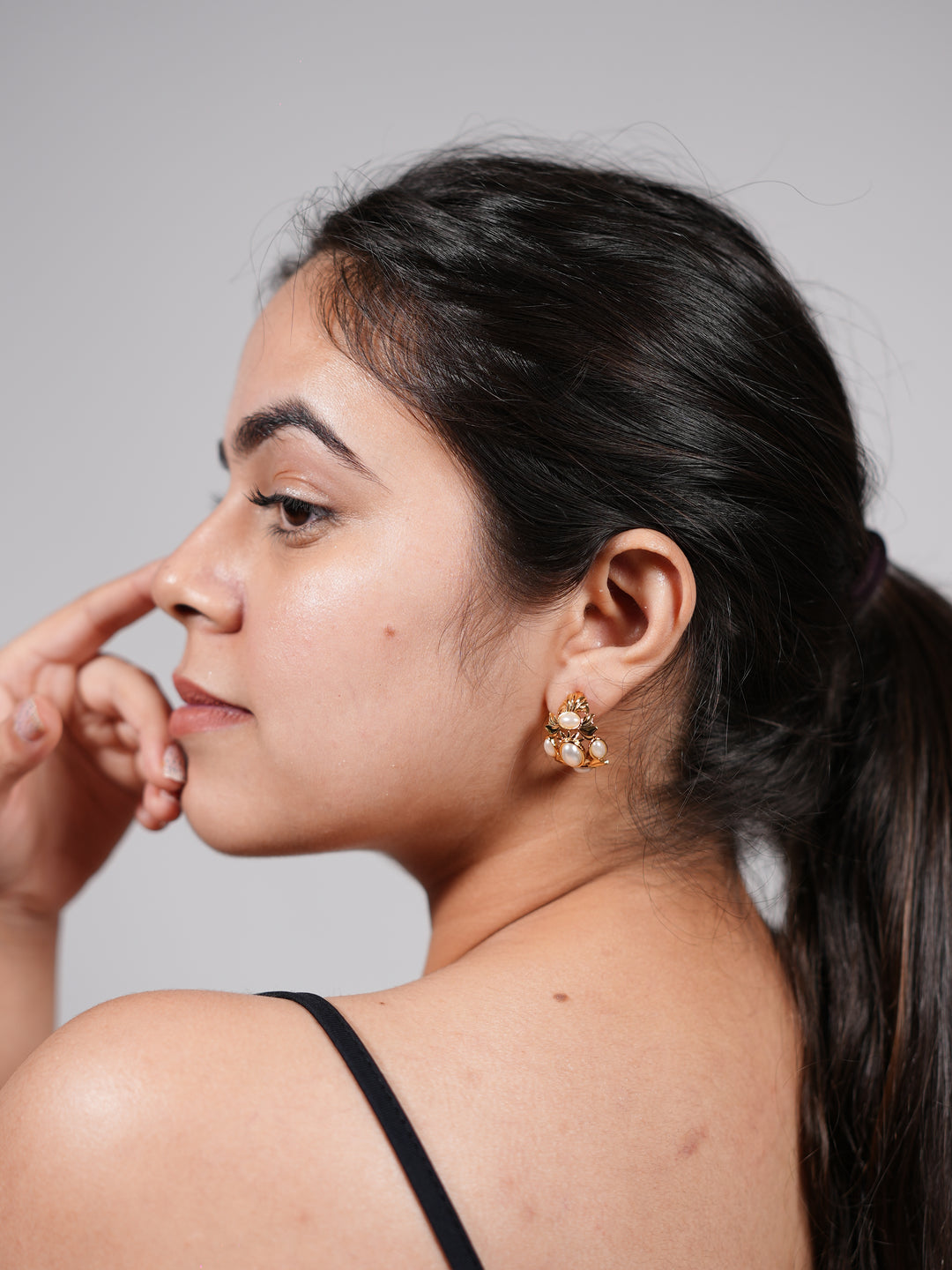 Vintage Dome Pearl Earrings – Gold Sculpted Regal Studs