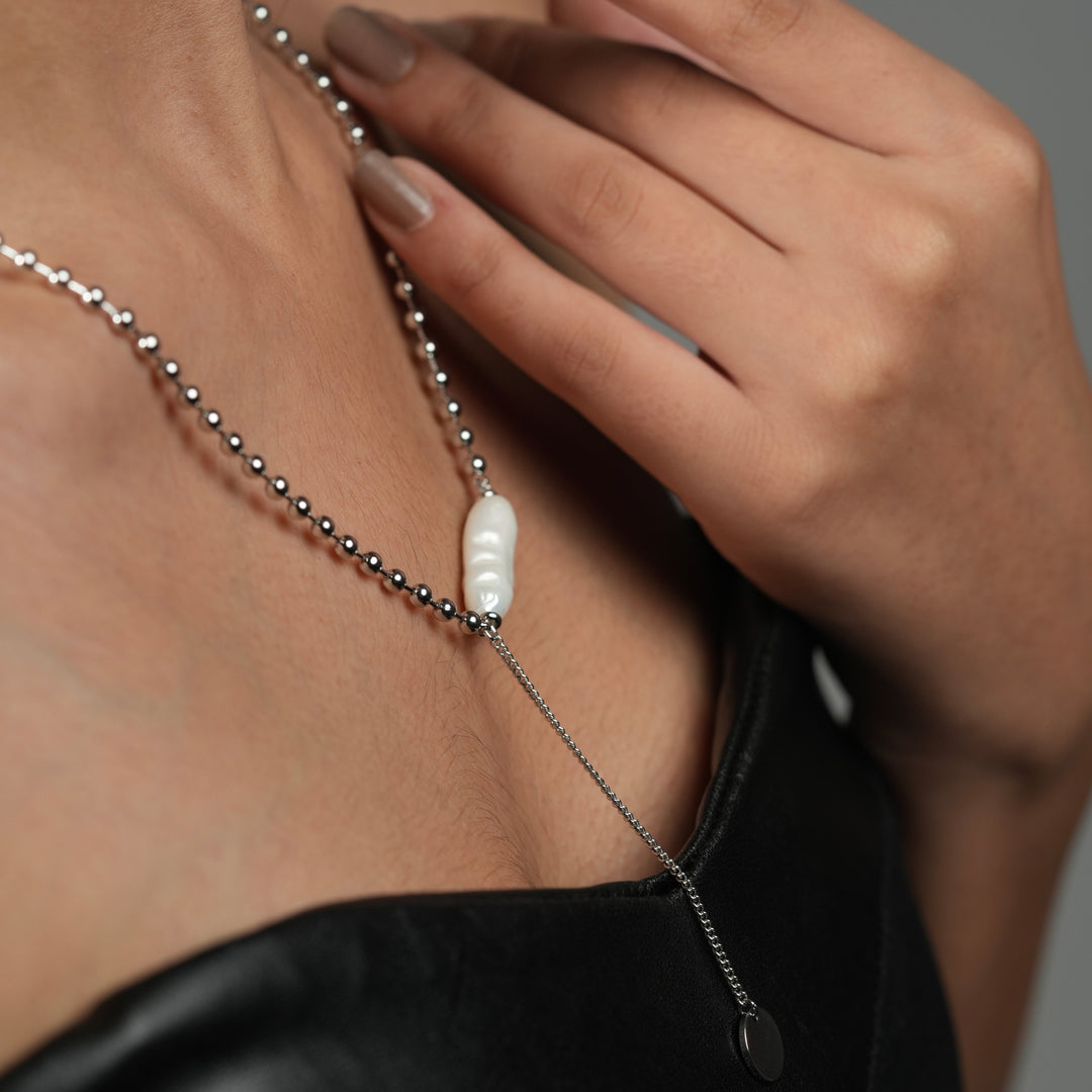 Luna Pearl Drop – Dual Tone Necklace