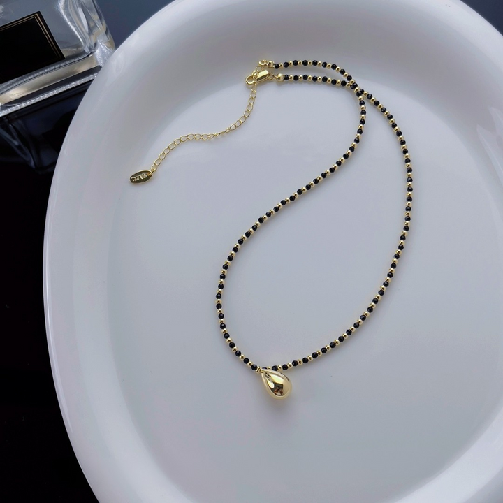 Teardrop Mangalsutra-Inspired Necklace – Minimalist Black Bead Chain