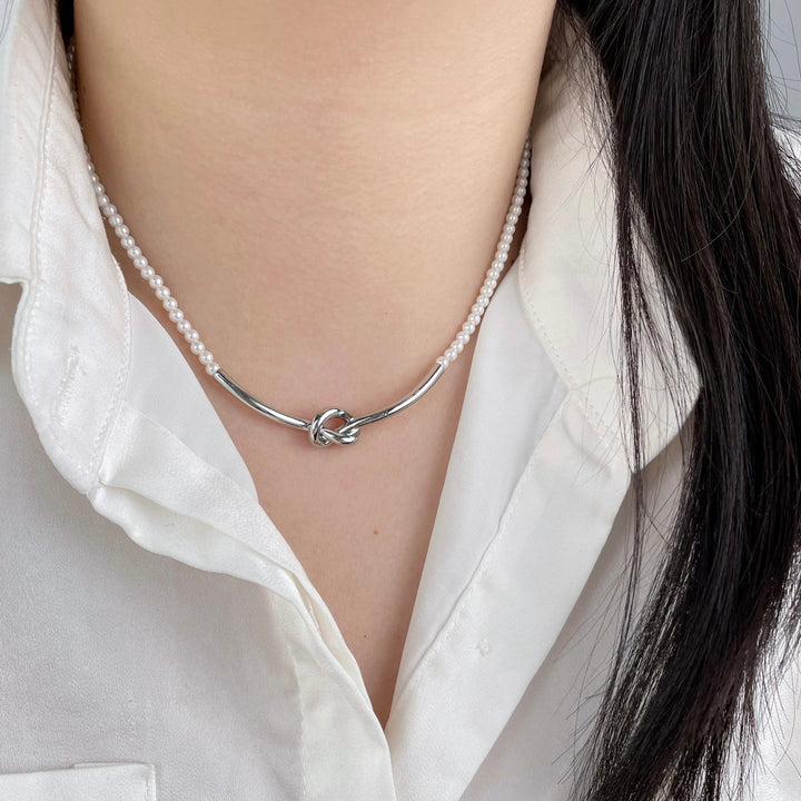 Modern Pearl Knot Choker Necklace – Silver Minimalist Charm
