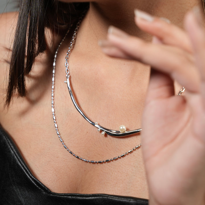 Modern Layered Silver Necklace with Pearl Accents – Adjustable Dual Chain