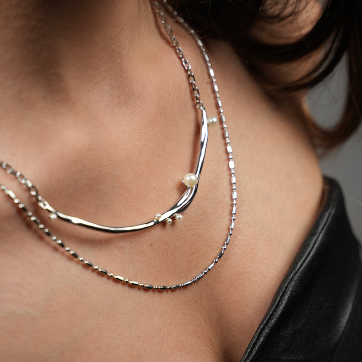 Modern Layered Silver Necklace with Pearl Accents – Adjustable Dual Chain