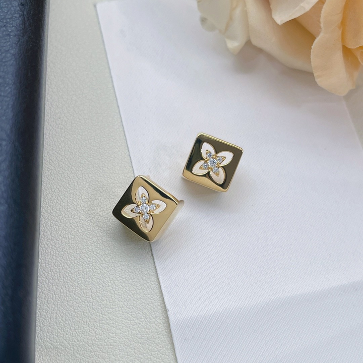 Gold Floral Cutout Square Stud Earrings