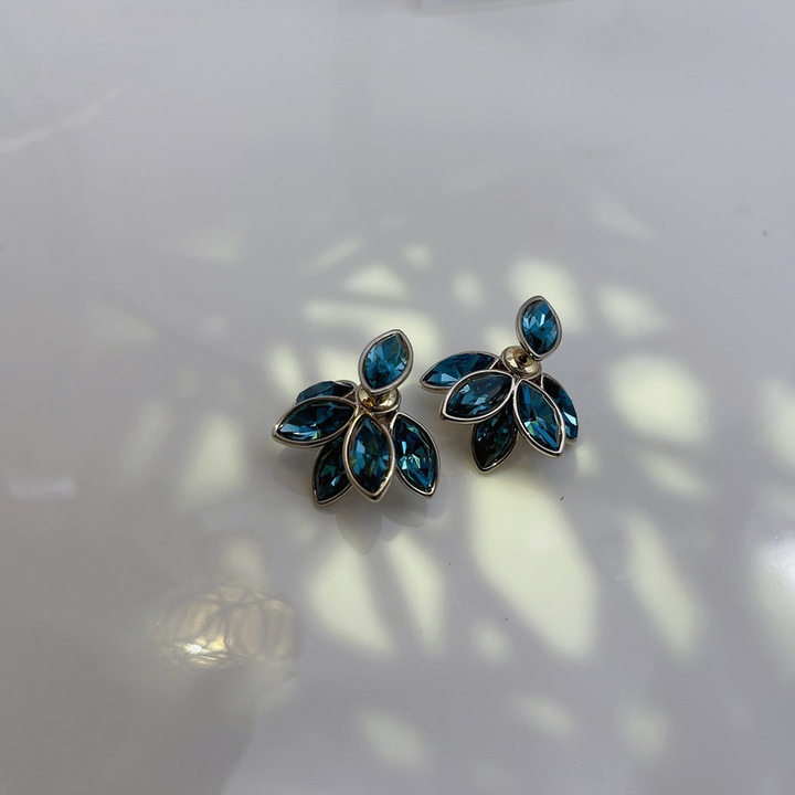 Crystal Leaf Cluster Stud Earrings – Gold Bloom Design in Blue & Silver