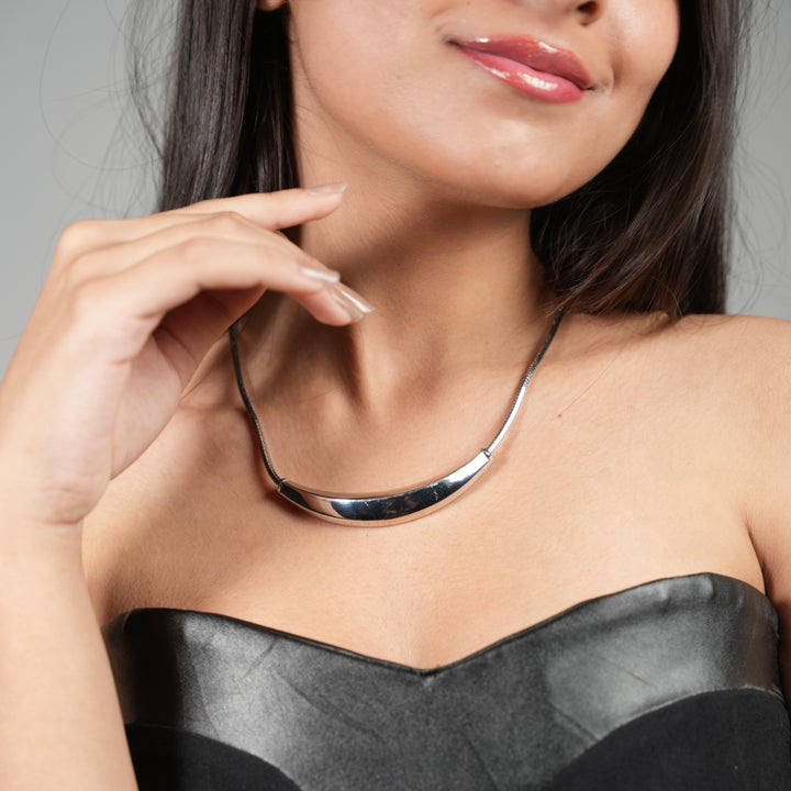 Modern Sculpted Silver Bar Choker Necklace