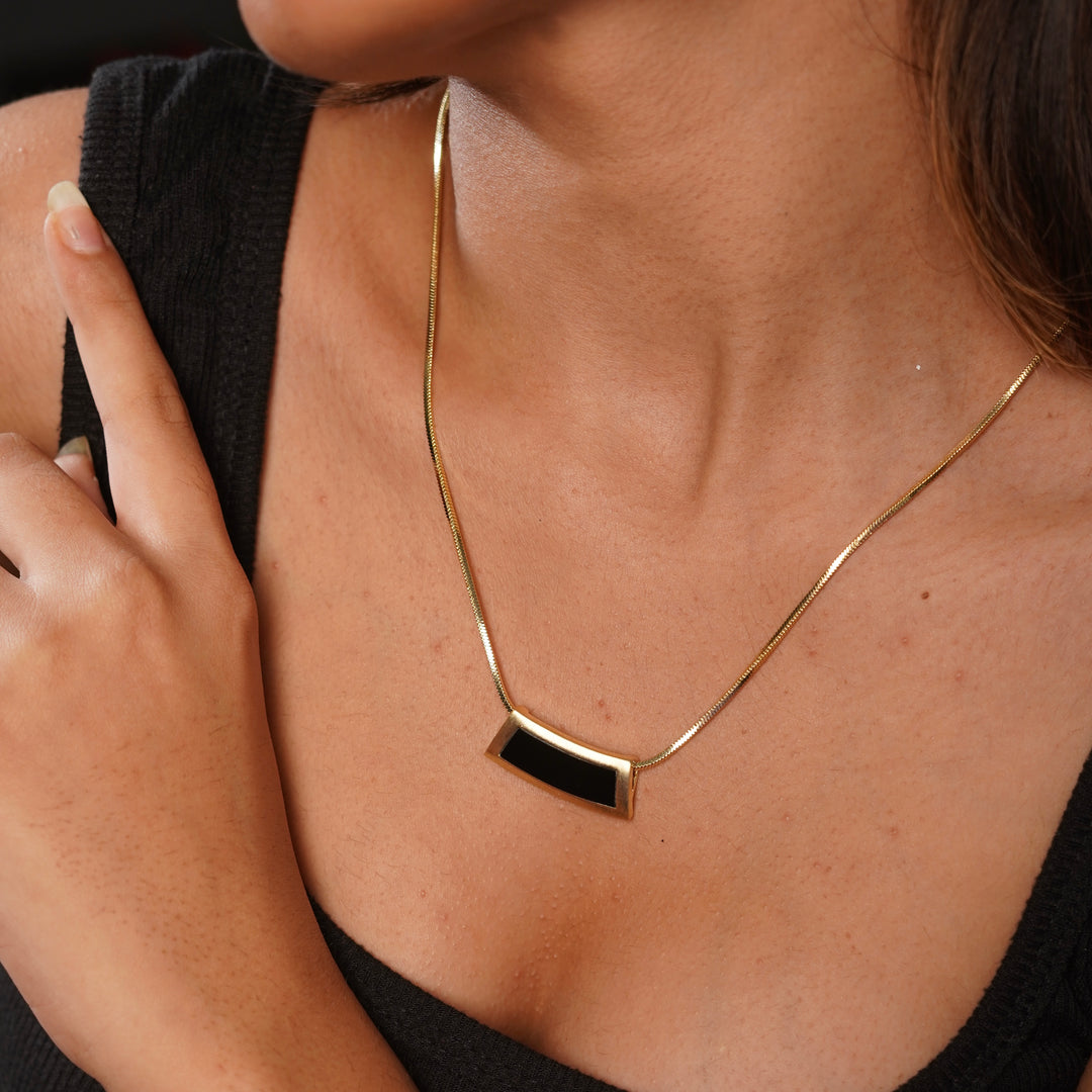 Glossy Black Enamel Pendant Necklace – Gold-Plated Minimal Luxe Chain
