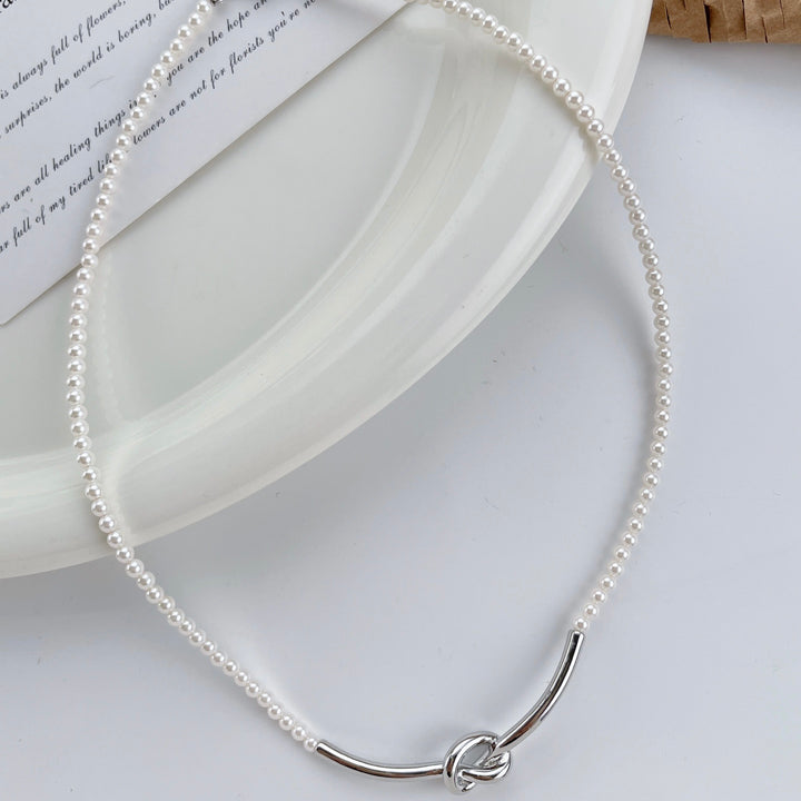 Modern Pearl Knot Choker Necklace – Silver Minimalist Charm