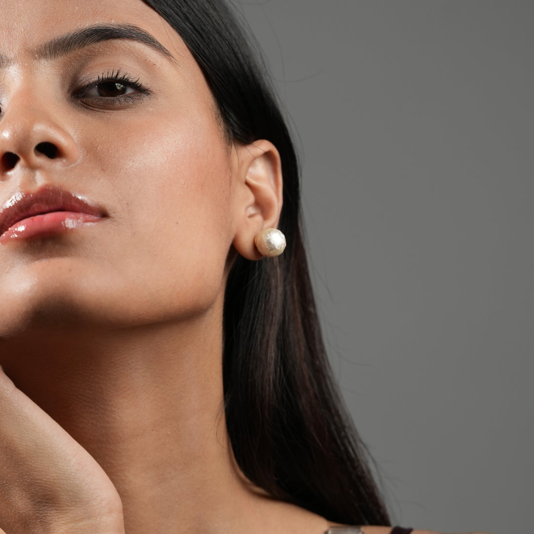 Luxe Gloss Pearl Stud Earrings