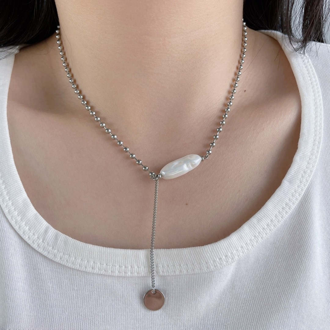 Luna Pearl Drop – Dual Tone Necklace