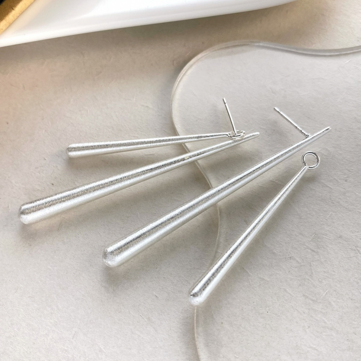 Linéa Drop Earrings – Gold Finish