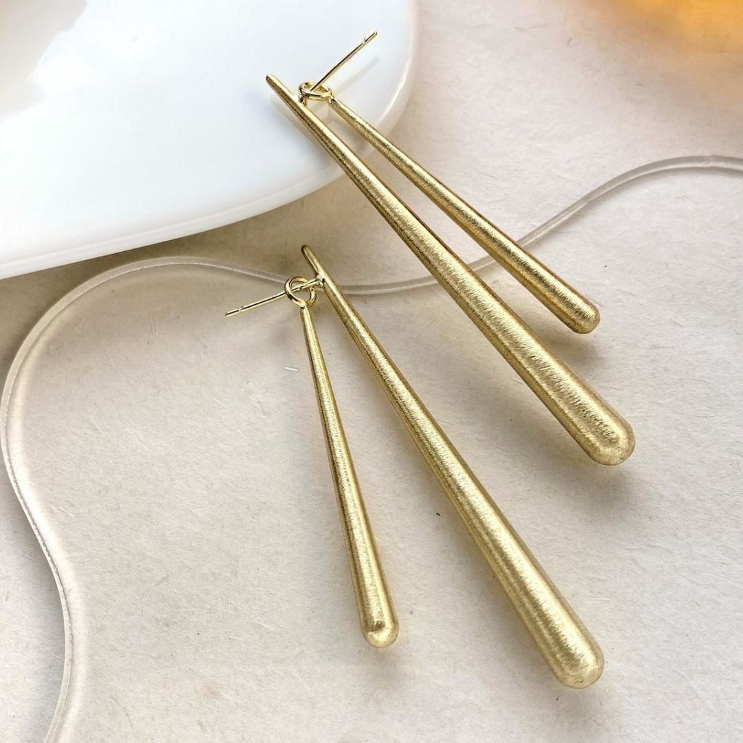 Linéa Drop Earrings – Gold Finish