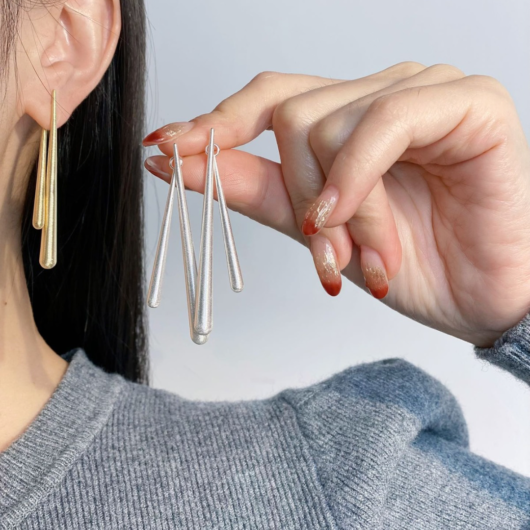 Linéa Drop Earrings – Gold Finish