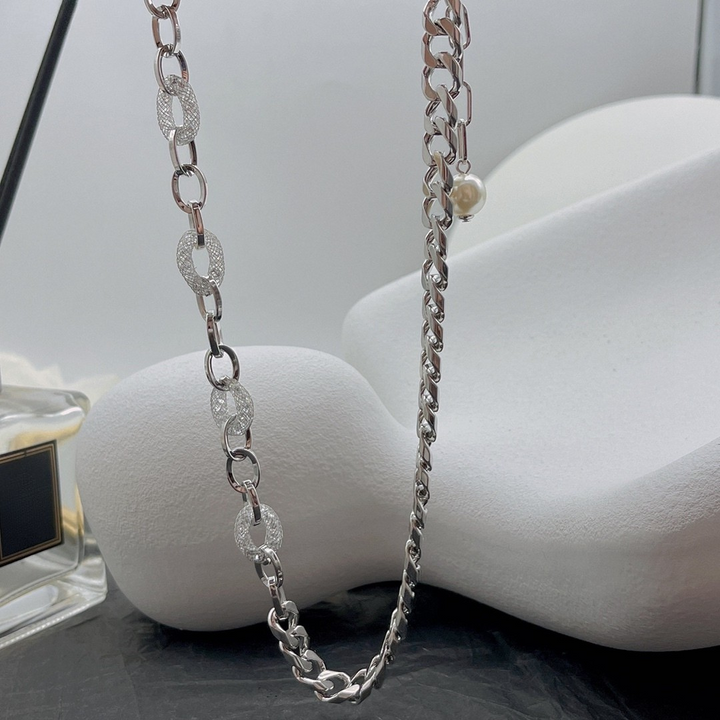 Zenya Bold – Crystal Link Statement Choker